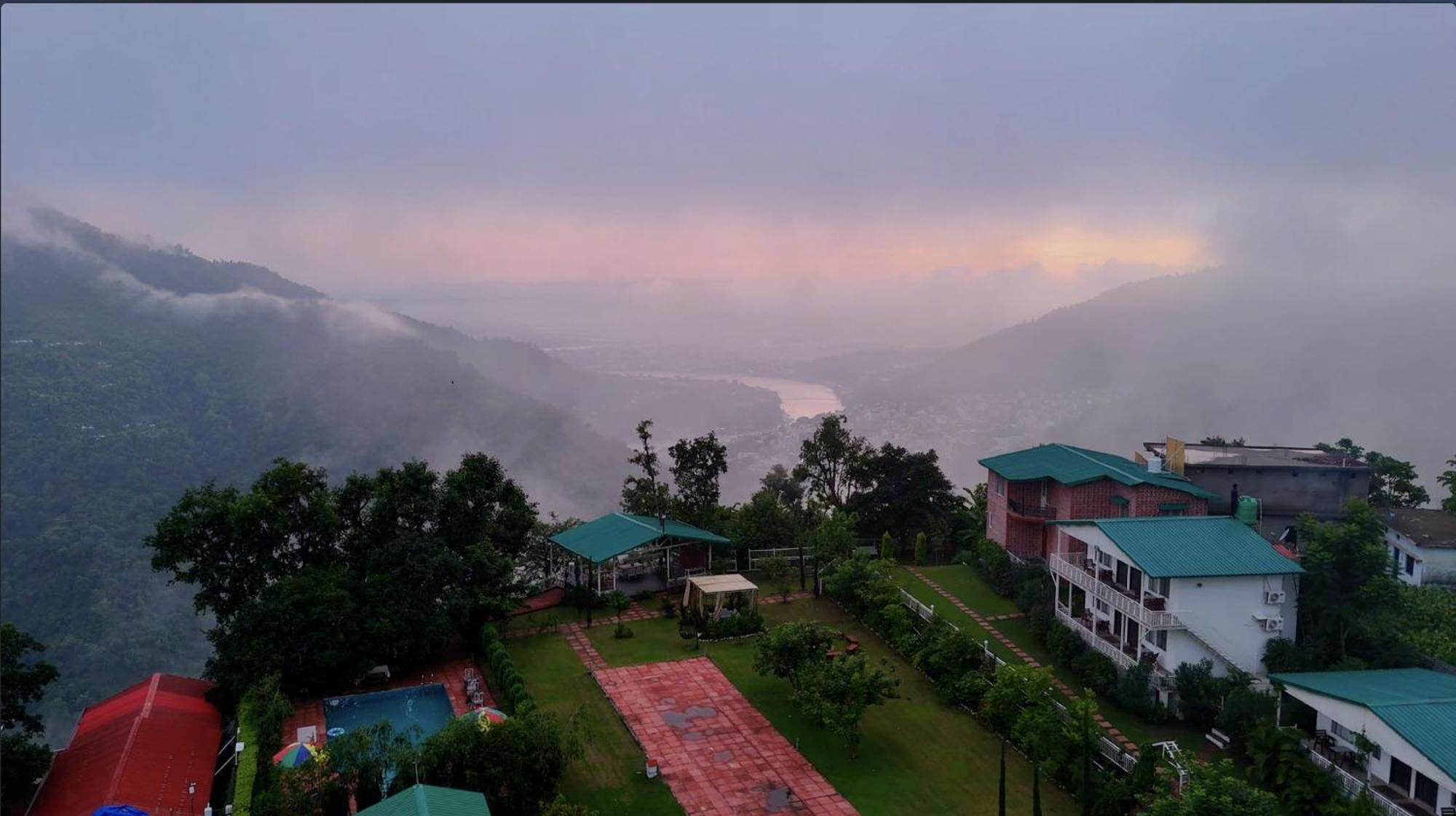Neer Ganga Resorts Rishīkesh Eksteriør bilde